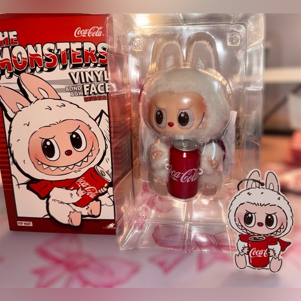 Pop Mart Coca-Cola Red x The Monsters Vinyl face